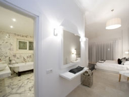 Master Bedroom & Bathroom